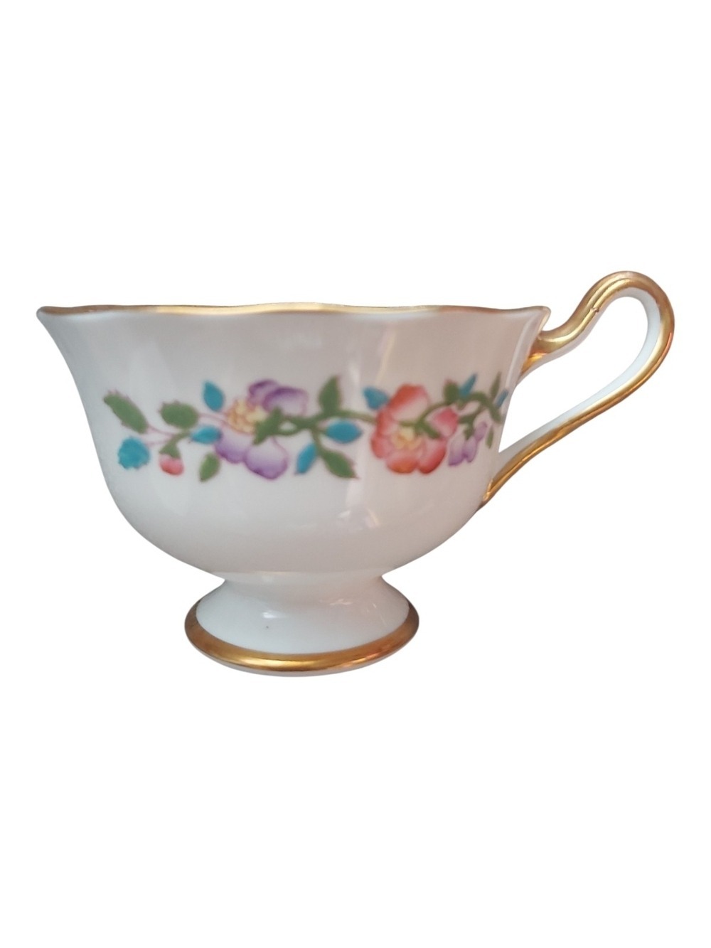 Vintage Royal Albert "Gold Crest" (7423) Teacup and Saucer - Made in England - Picture 6 of 15